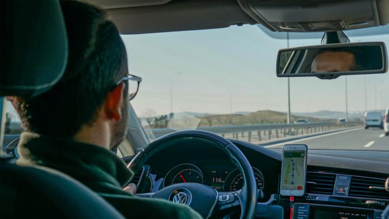 Driver Status Monitoring (DSM) CameraCâmera de monitoramento de status do driver